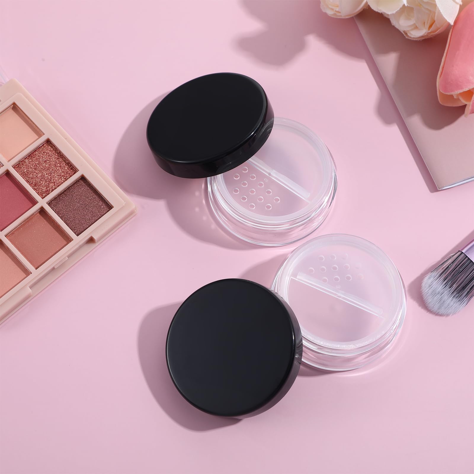 Tyqour Lot de 2 boîtes à poudre portables vides réutilisables de 10g, conteneurs à poudre libre vides transparents avec couvercle à tamis amovible pour femmes et filles