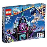 Incluye tres minimuñecos: Wonder Woman, Eclipso y The Flash; incluye también 3 figuras de Kryptomites naranjas