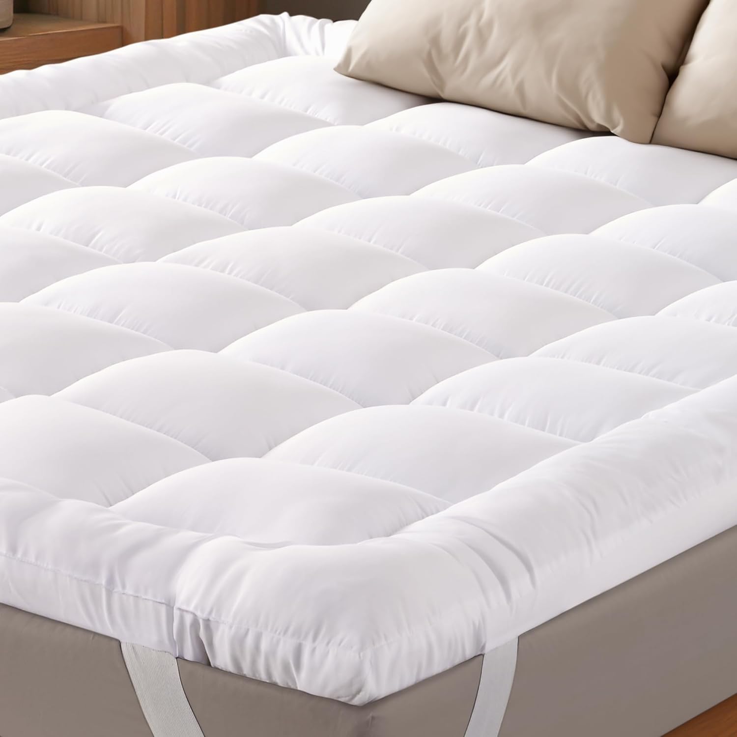 Ultra Soft Queen Mattress Topper - Cloud-Like Mattress Pad for Back Pain Relief - Breathable Cooling Material for Hot Sleepers Microfiber Queen