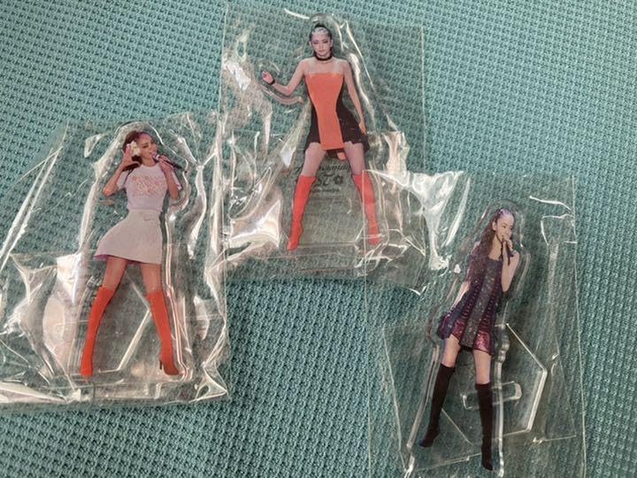 【paguro♡】安室奈美恵 アクリルスタンド3点セット Amazon.co.jp: 安室奈美恵 アクリルスタンド 3点 : Toys & Games