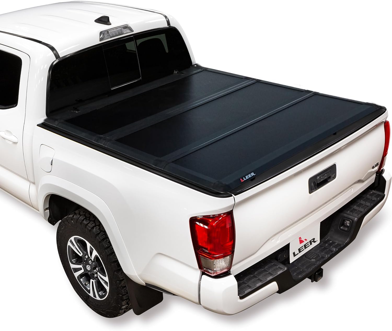 タコマ　2016〜2023 LEERハードシェル Amazon.com: LEER HF350M 3-Panel Folding Tonneau Cover, Fits 2016