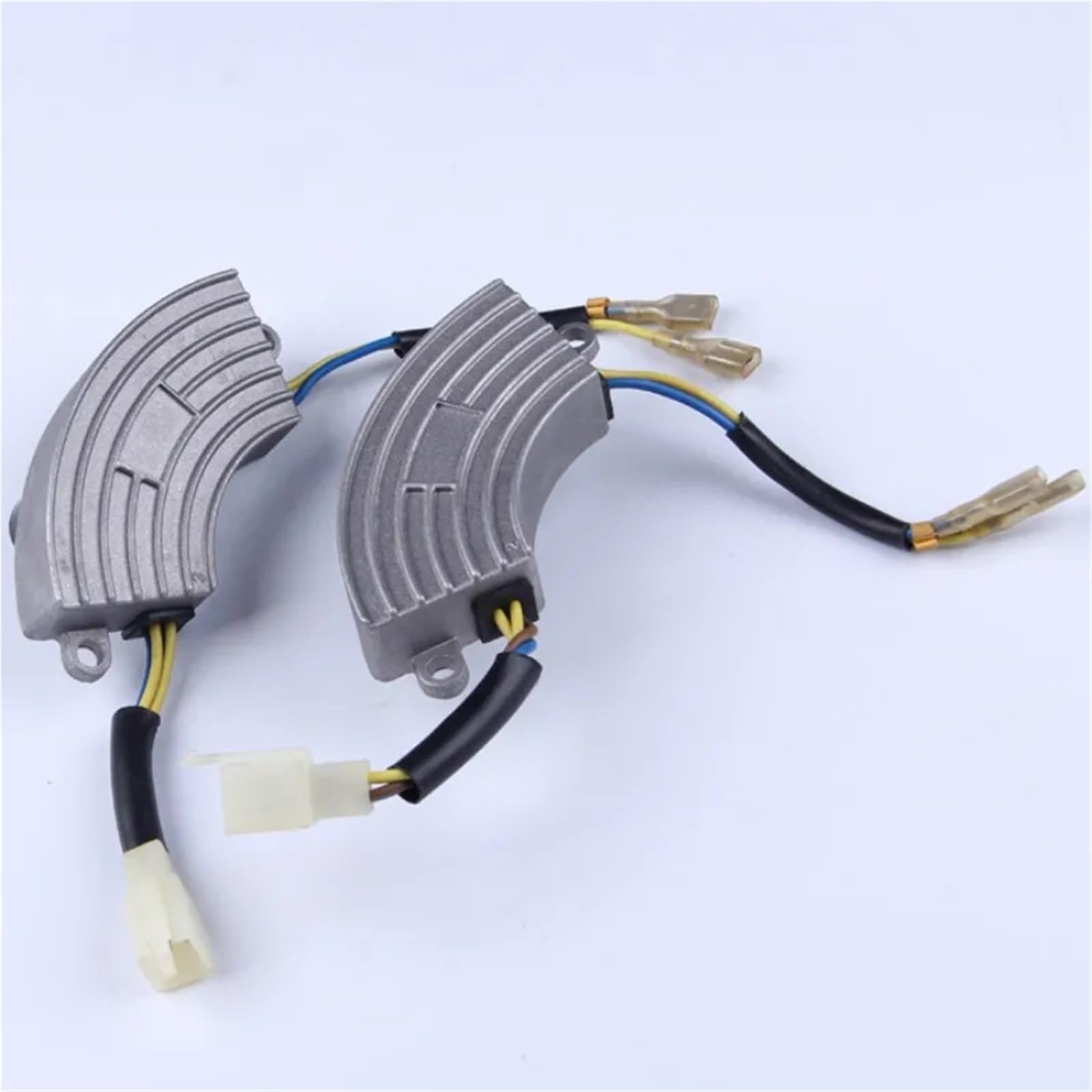Regulador de Voltaje de 10 Piezas de 2KW/2,5KW/2,8KW, regulador de Voltaje con Carcasa de Aluminio AVR for generador de Gasolina