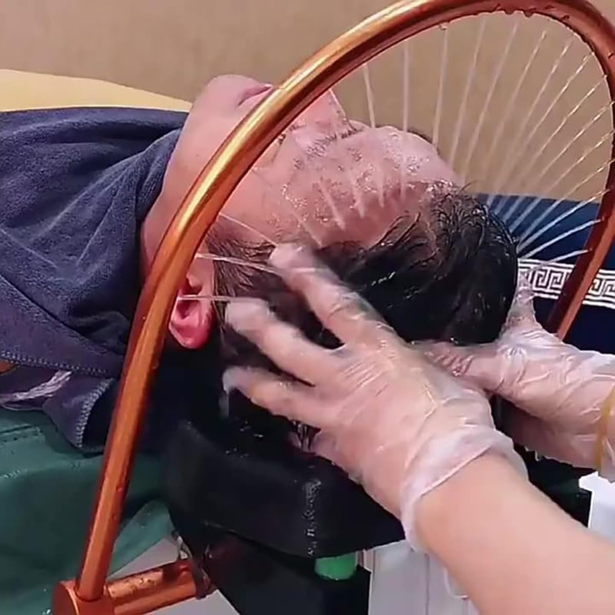 Stojak do cyrkulacji wody, Rama sprzętu Head Spa z pompą, Akcesoria do szamponu do pielęgnacji głowy, Akcesoria do łóżka z szamponem pod prysznic, Konstrukcja łukowa 180°, 21 otworów wylotowych wody,