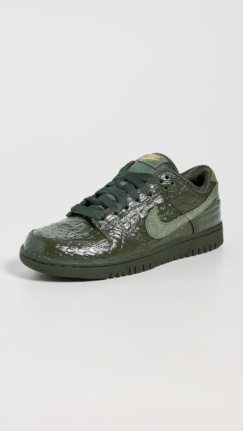 Nike Women's Dunk Low Sneakers