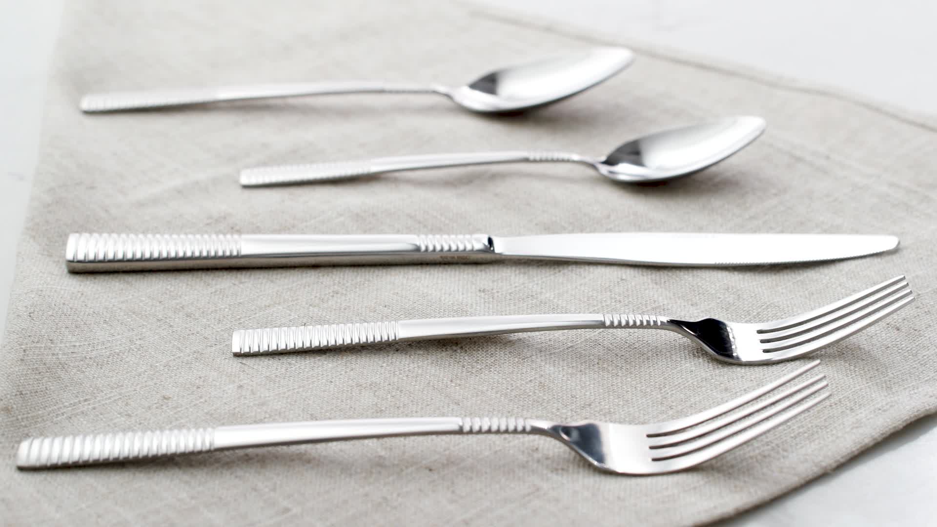 Oneida H240042A Ellis 42PC (3) set di stoviglie, Argento