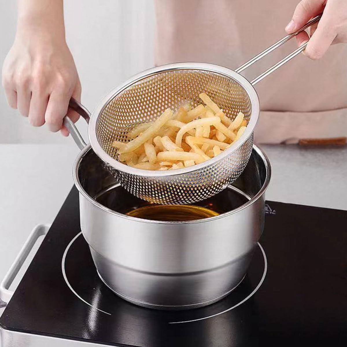 Edelstahl Siebkorb 15cm Feinmaschig Haushaltssieb für Gemüse und Reis Rostfreies Küchenabtropfsieb mit Robustem Metallsieb Abtropfkorb für Küche und Camping