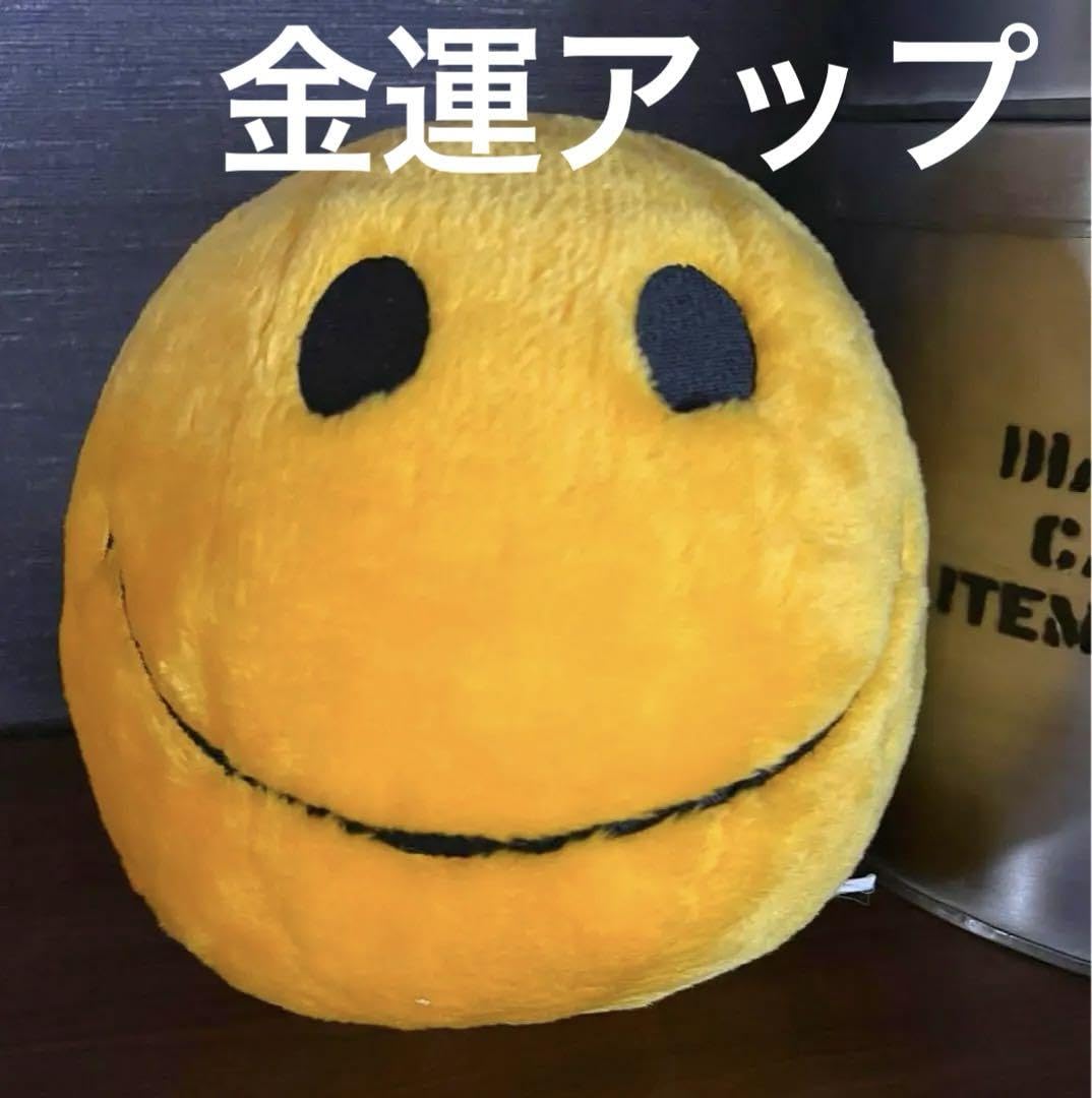Amazon.co.jp: スマイル ニコちゃん クッション YBOV : ホーム＆キッチン
