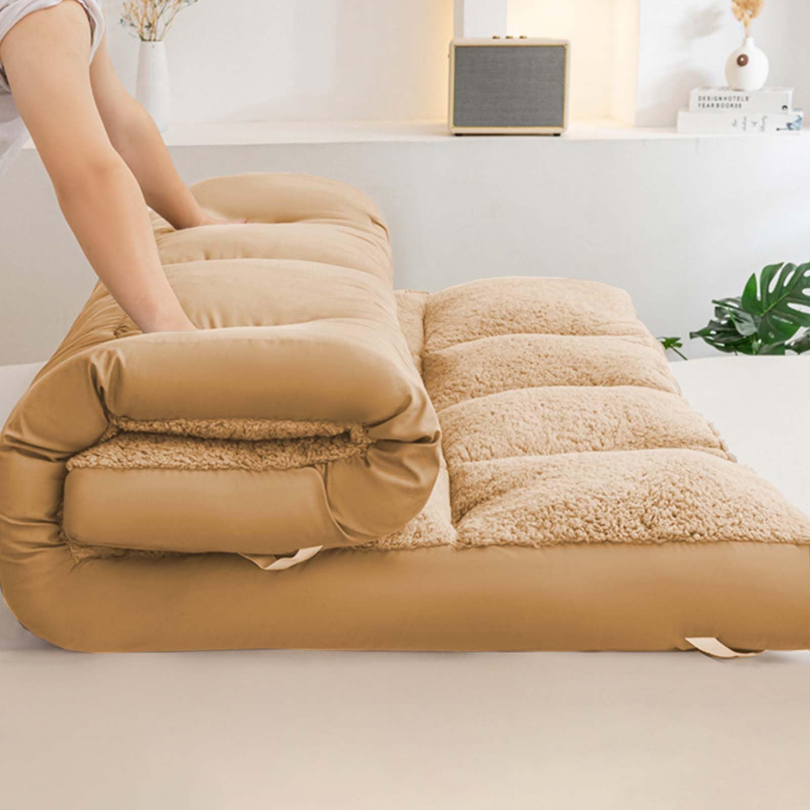 ZXLVCU Thicken Warm Lambswool Futon Mattress, Queen Size Tatami Floor Mattress, Bedroom Mattresses with Back Straps, Foldable Mattress Easy Storage (180x200cm-4.5kg,Khaki)