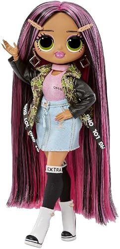 Miniatura 5 de L.O.L. Surprise! OMG World Travel™ City Babe - Muñeca de moda con 15 sorpresas, incluyendo atuendo, accesorios de viaje y juego reutilizable, gran