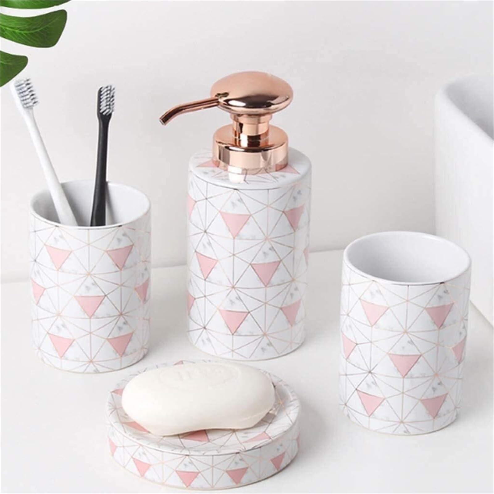Set di accessori per il bagno Set moderno creativo europeo, kit for la pulizia della tazza, dispenser di sapone, accessorio for decorazioni costiere Arredamento per gli affittuari(B)