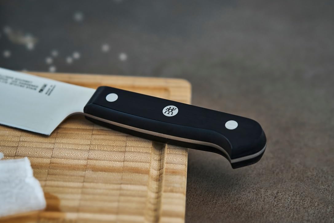 ZWILLING Gourmet Nakiri Messer, 17 cm, Rostfreier Spezialstahl, Ergonomischer Kunststoff-Griff, Schwarz - Made in Germany