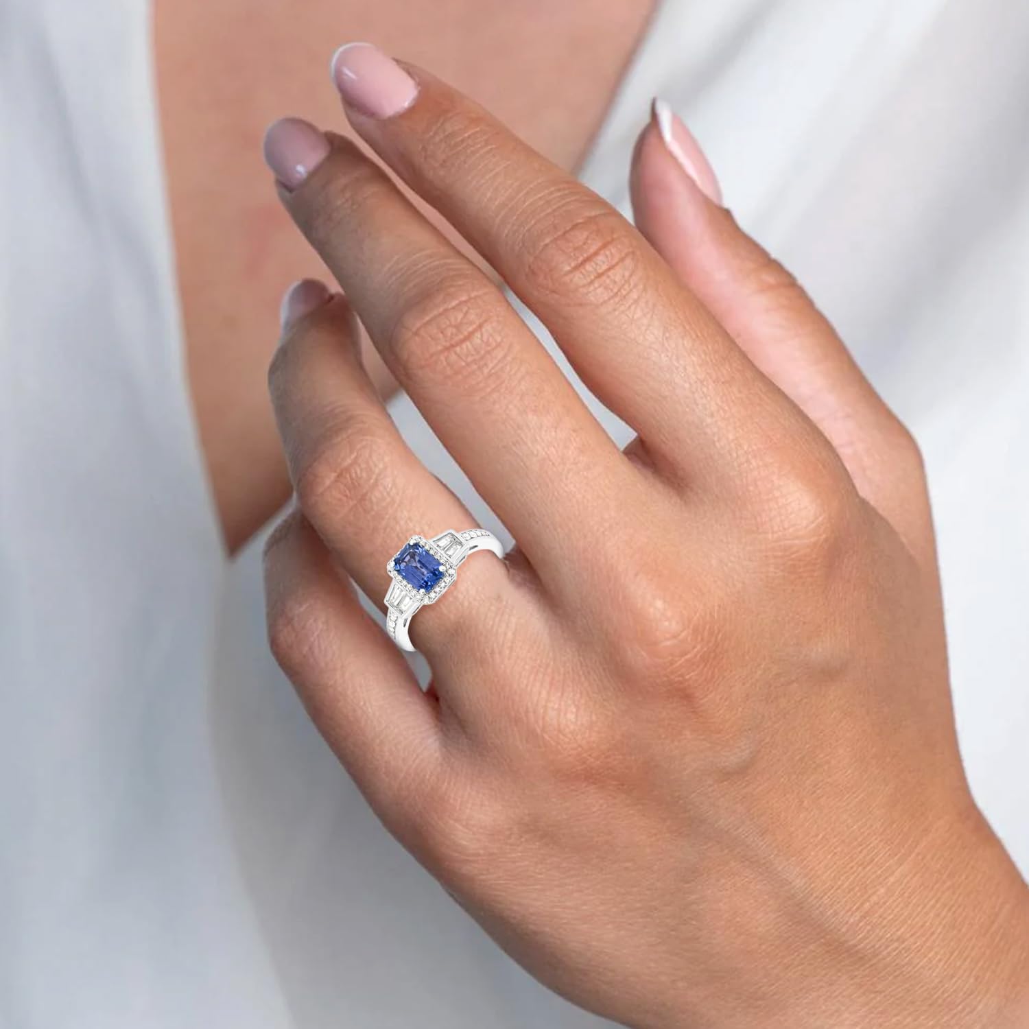 Diamond2Deal 10K White Gold Gemstone, Created White Sapphire and Diamonds Engagement Ring Size 7 (1 Ct)