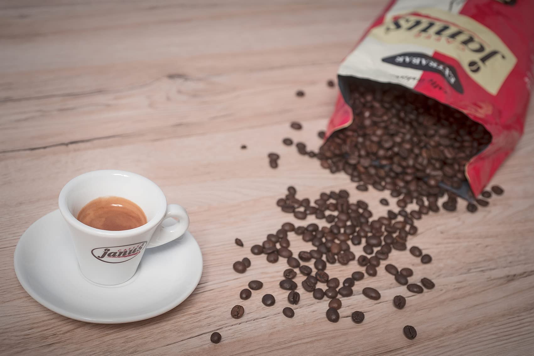 Caffe in Grani Ottenuto Attraverso Tostatura Artigianale, Caffe Cremoso dal Gusto Intenso, Miscela Bar Extra 70% Arabica- 30% Robusta, espresso italiano, pack da 3 x 1 kg