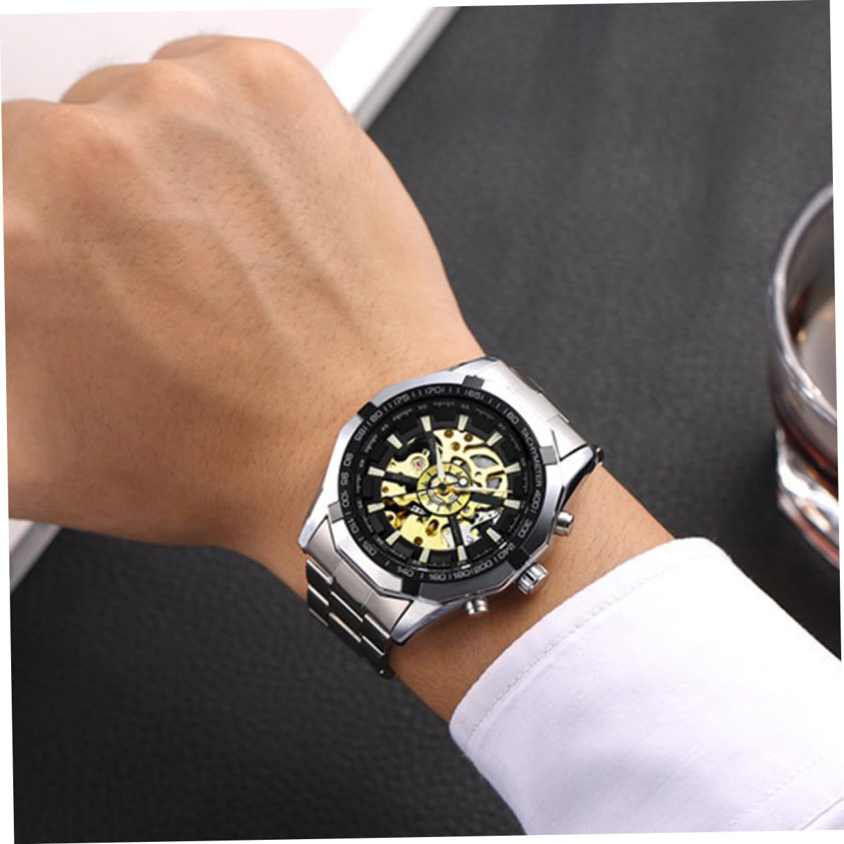 IMIKEYA 1pezzi Orologio Meccanico Scheletrato da Uomo Luminoso senza Batteria Quadrante Chiaro e Lancette Grandi Adatto Qualsiasi Occasione