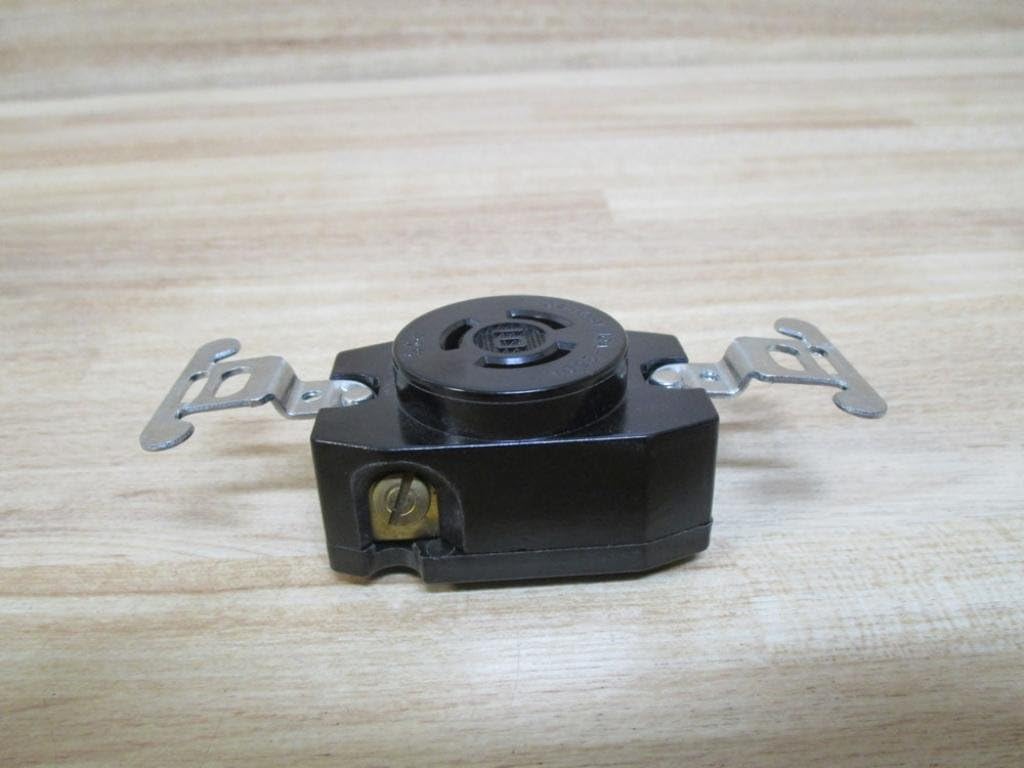 Legrand-Pass & Seymour 7582 Tpj82La Trademaster Wall Plate Jumbo 2 Gang 2 Duplex La