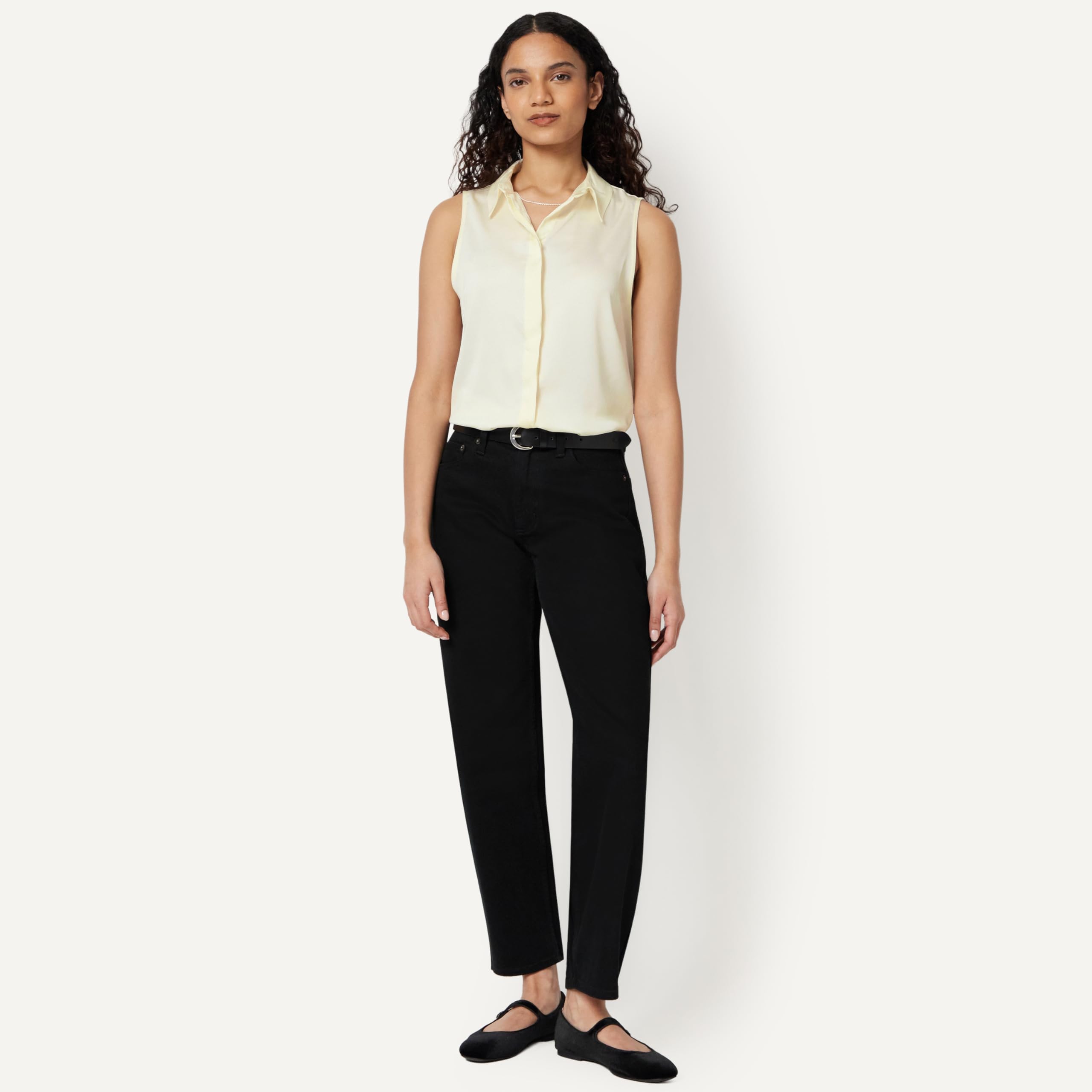 Amazon Essentials Femme Chemisier boutonné sans Manches, Coupe Classique