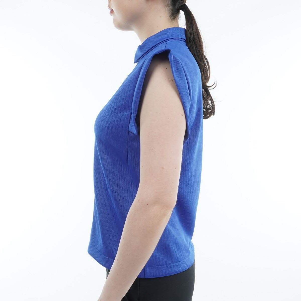 【新品】アルチビオレディースゴルフノースリーブプルオーバー青36 新品】アルチビオレディースゴルフノースリーブプルオーバー青36