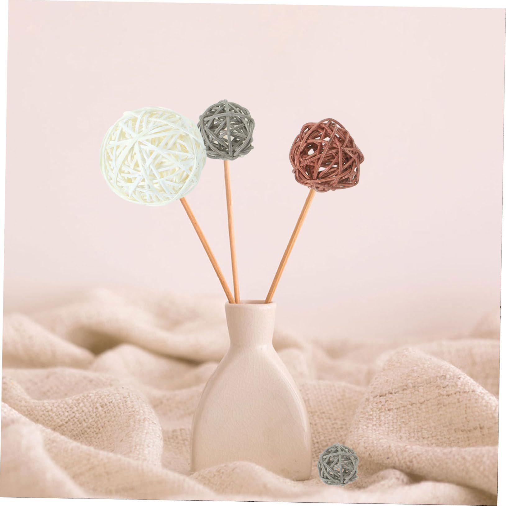 Cabilock 144 Piezas Decoración de Bolas de Mimbre Takraw batería de Luces de Hadas Bolas de Musgo árbol Juguetes para Mascotas Colgante de Bolas de ratán Manualidades Creativas Rota