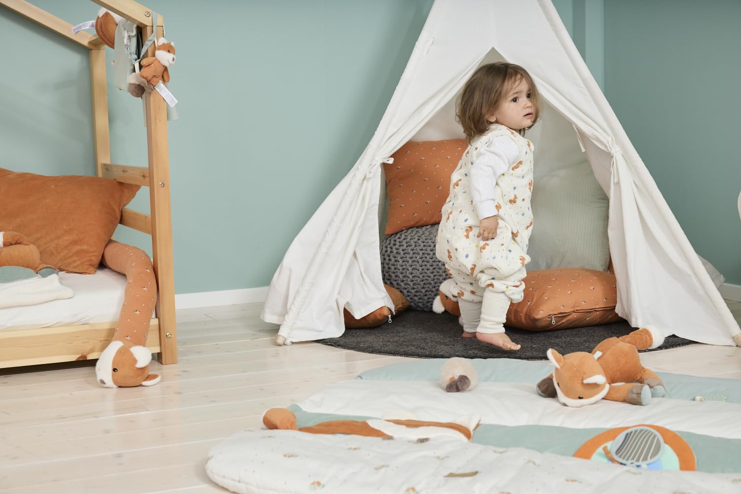 Sterntaler Spieldecke Fuchs Filou - 100x100cm - wattierte Baby Activity Decke mit Spiegelfolie, Quietsche, Rassel & Beißring - Krabbeldecke waschbar - Geschenk Idee - Jungen & Mädchen, lichtgrau