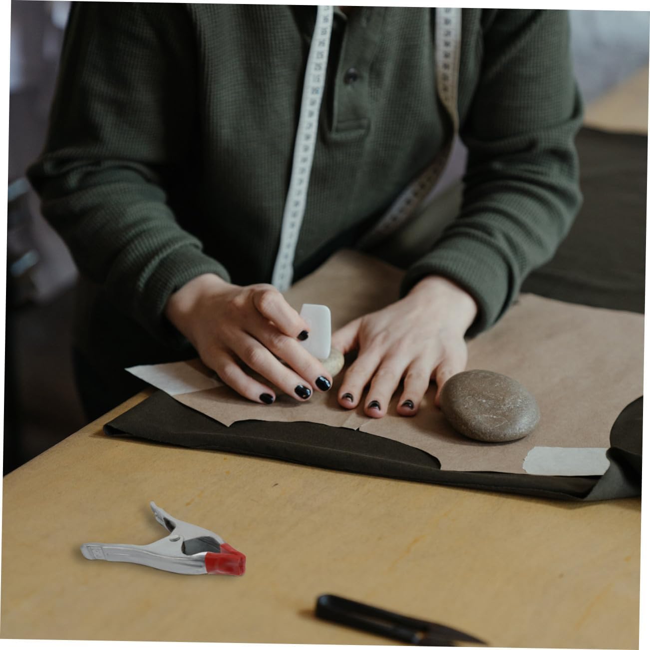 FUOYLOO 10pcs A-shaped Iron Spring Clamps Thickened Carpentry Clips Heavy-duty Woodworking Clamps for Workshop and DIY Holding Tasks