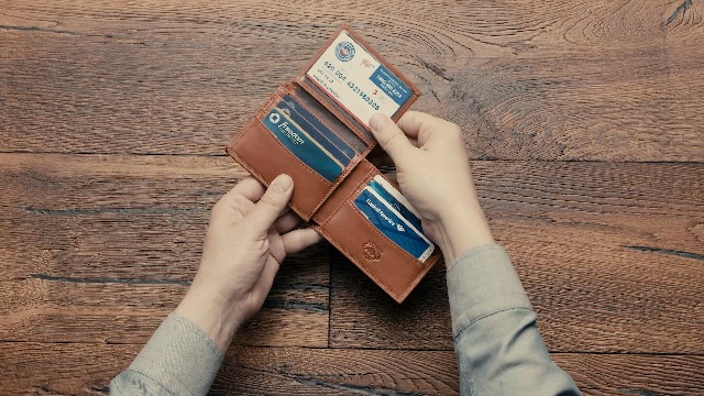 Amazon.com: Stealth Mode Leather Bifold Wallet for Men With ID