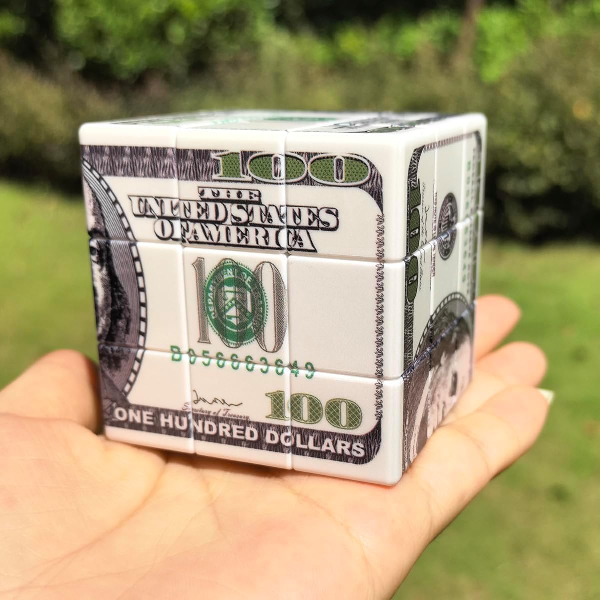 3x3 Magic Cube with 100 Dollar Bill Pattern US Banknote Design Puzzle Cube for Child Adults Toys Smooth Turning Collectible Novelt Speed Cube