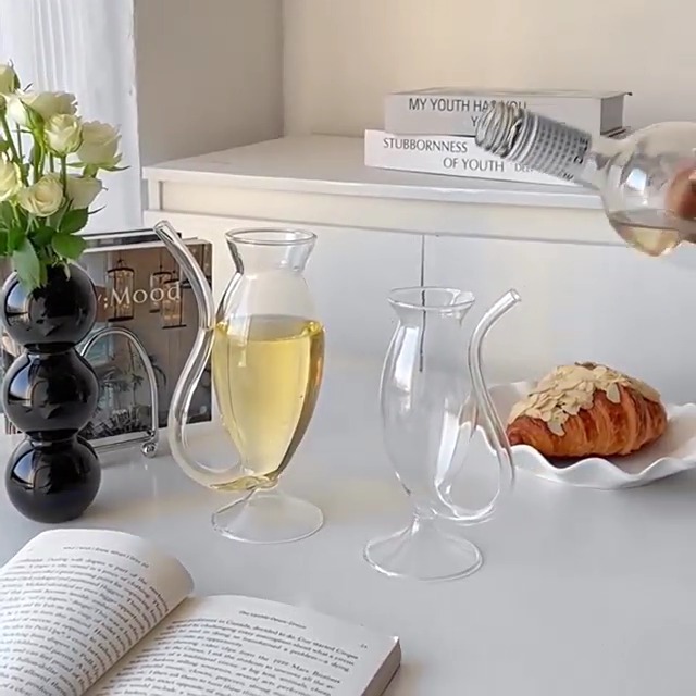 Verre à Vin Avec Paille Créatif 300ml - Transparent Pour Cocktails, Maison Et Fêtes
