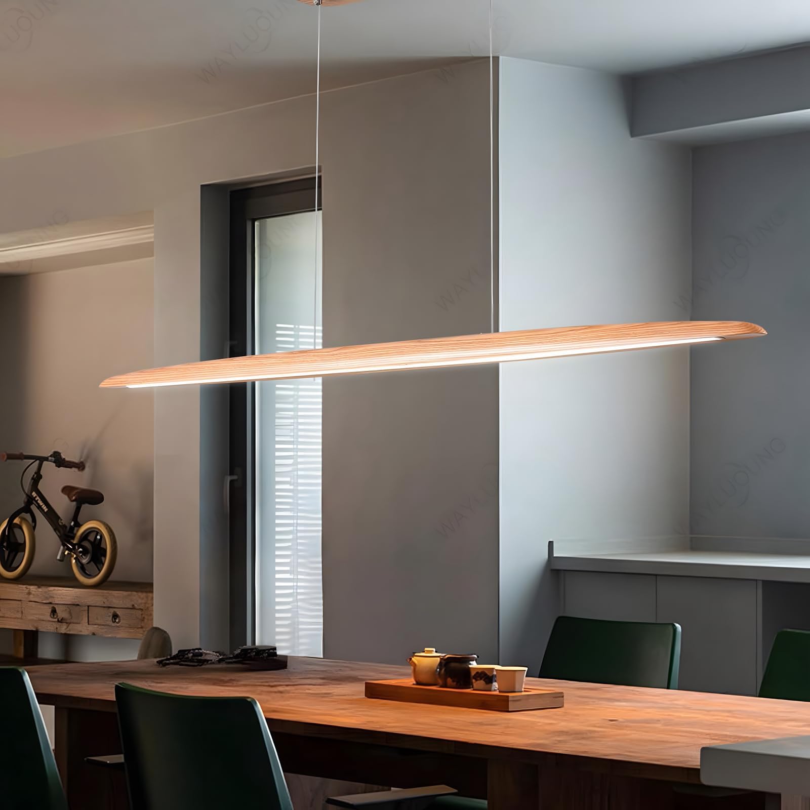 Lampada A Sospensione A LED In Legno Per Tavolo Da Pranzo, Dimmerabile Con Telecomando, Lampada Sospensione Altezza Regolabile Design Lineare Moderno Lampada Soggiorno Sospesa Per Sala (130cm)