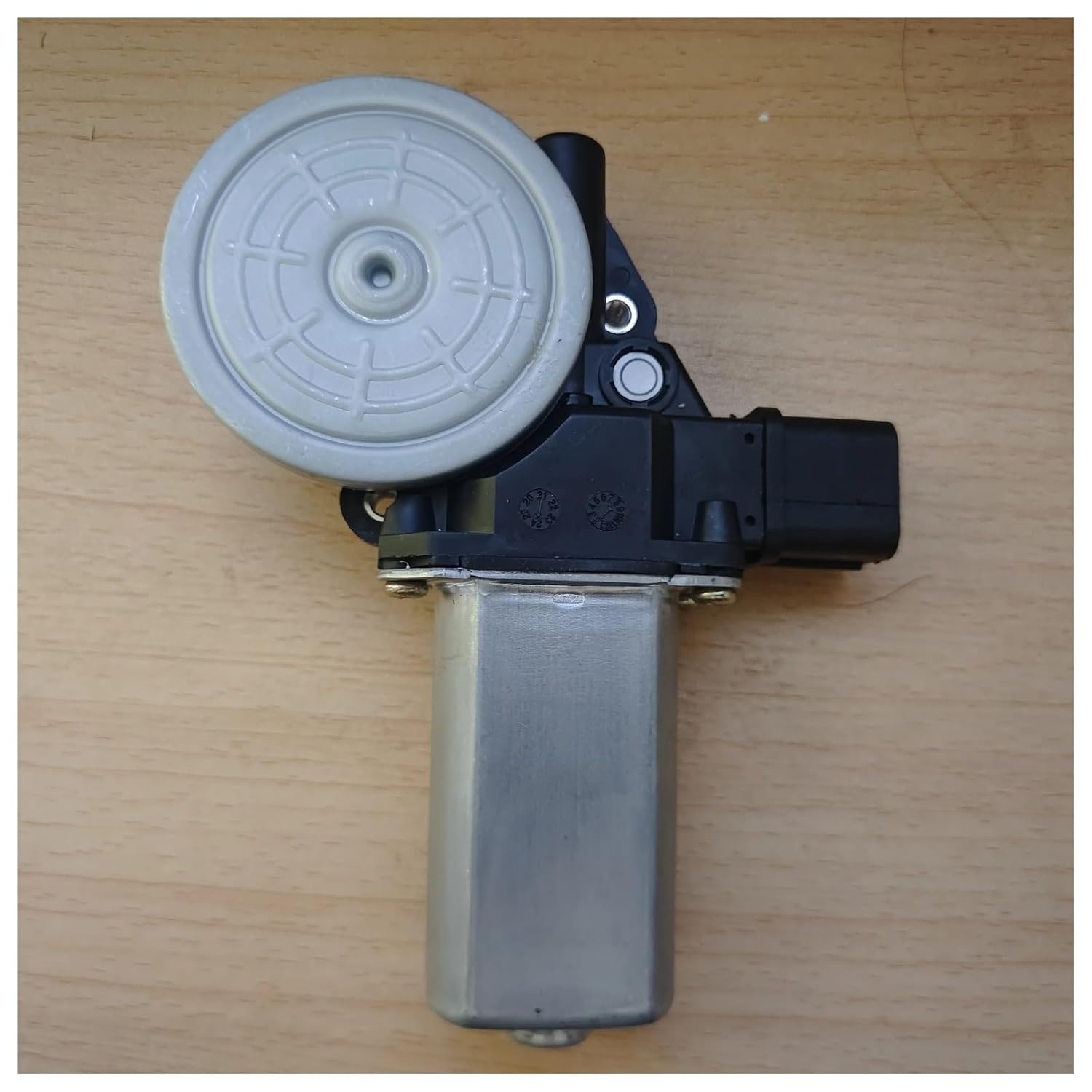 Compatible For Isuzu D-MAX Power Window Lifting Motor 2005/2012-2019 RHD 8981607230 8-981607240 Window Regulator Motor(6P Front Left)