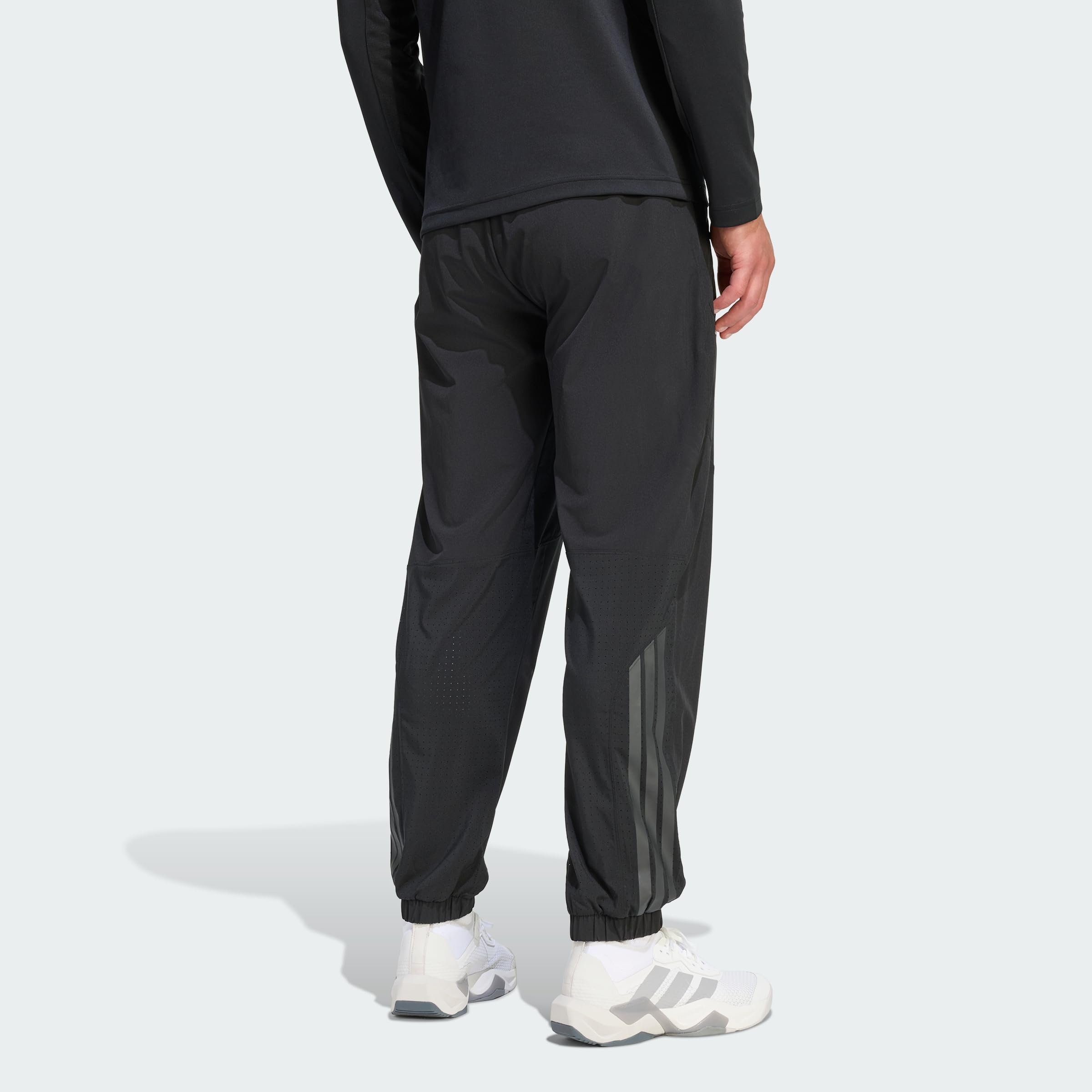 adidas Men's PANTALÓN DE Entrenamiento Tech Essentials