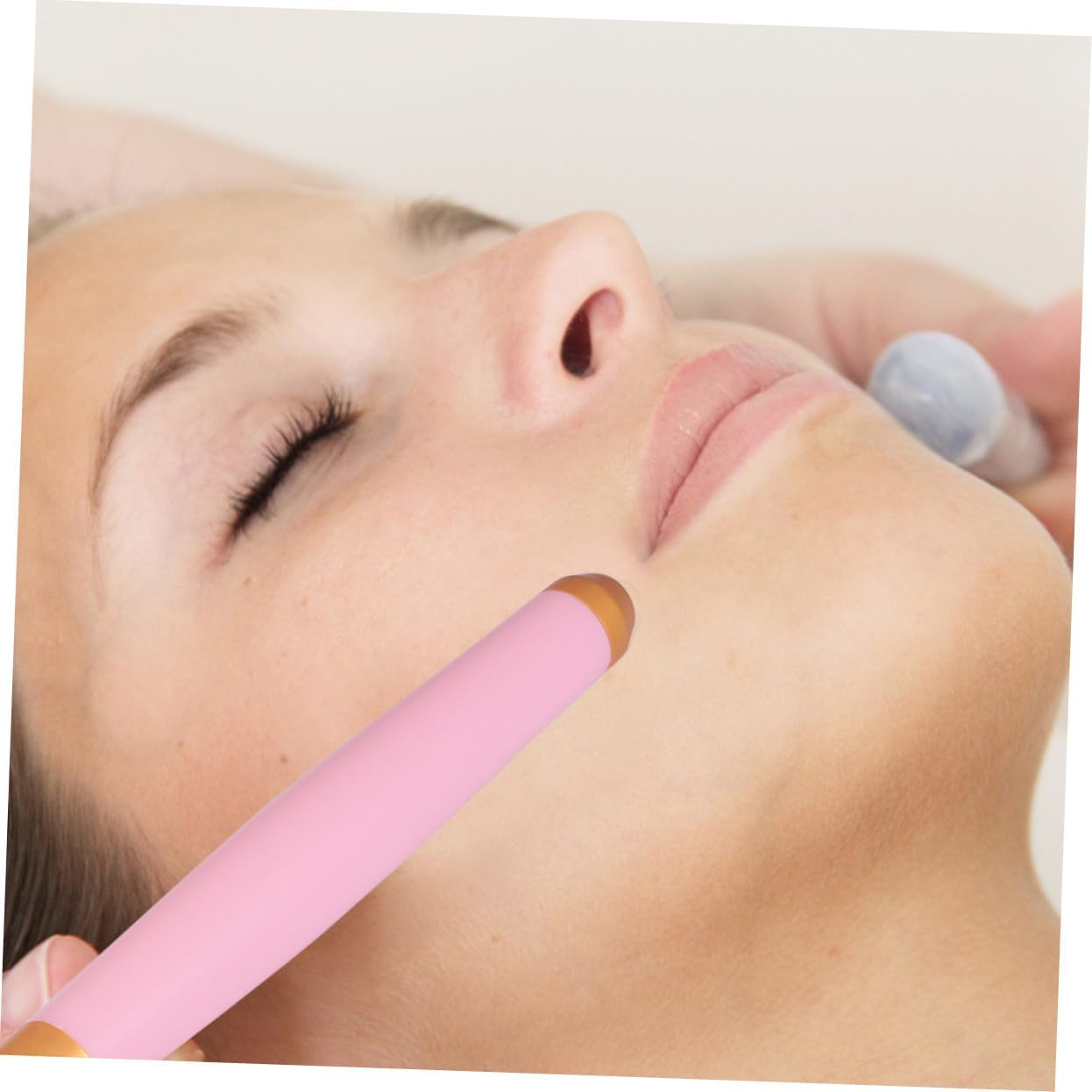 Extendable Portable Back Scratcher Massager for Relaxation and Itch Relief