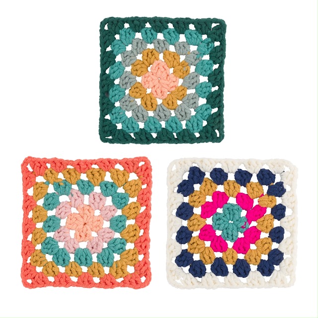 Amazon.com: Bernat All in One Blanket Granny Retro Pop Yarn - 2