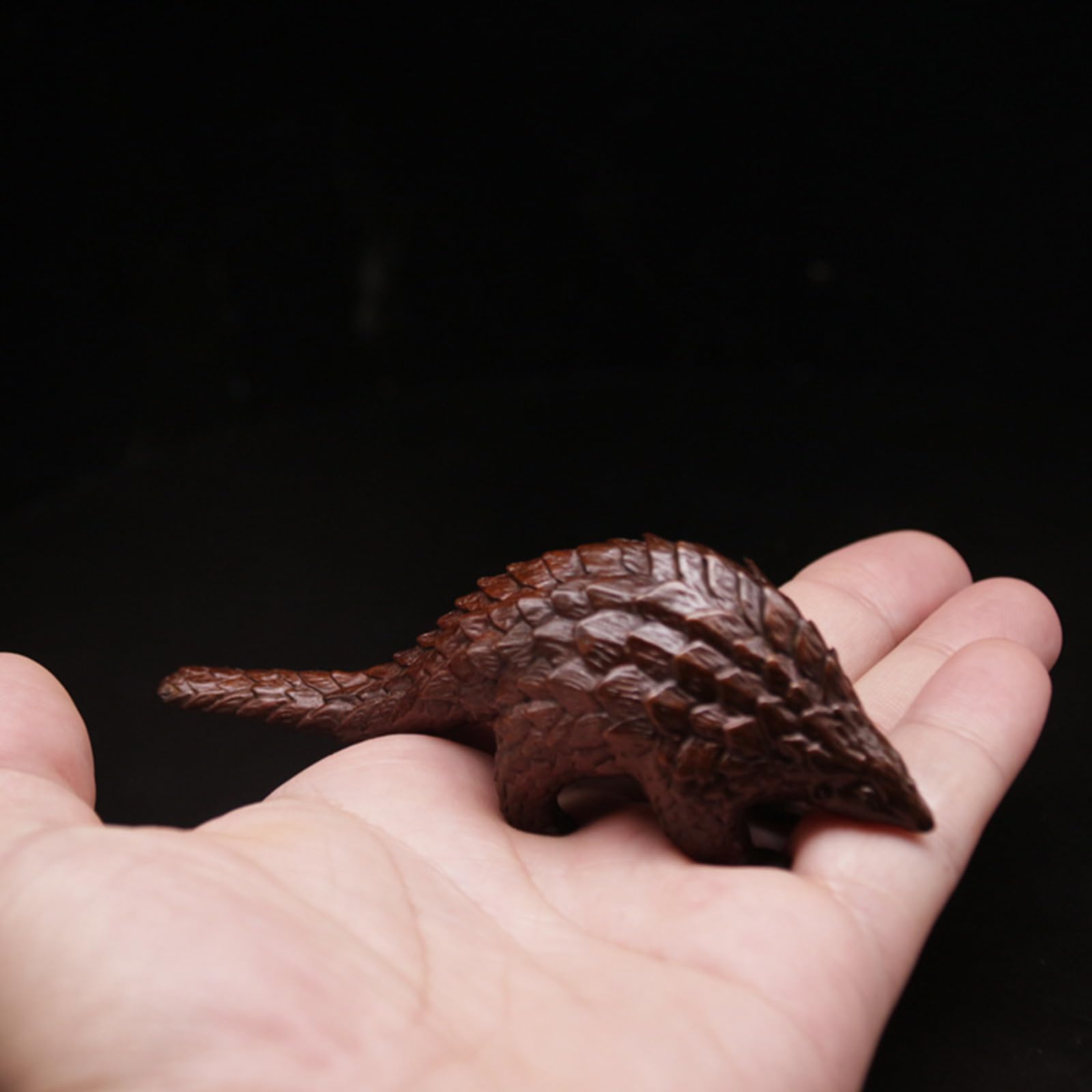 NGDFGR Copper Pangolin Miniature Figurines,Bronze Animal Statue Sculpture Crafts Desktop Ornament Home Sand Table Decor Accessories Study Paperweight