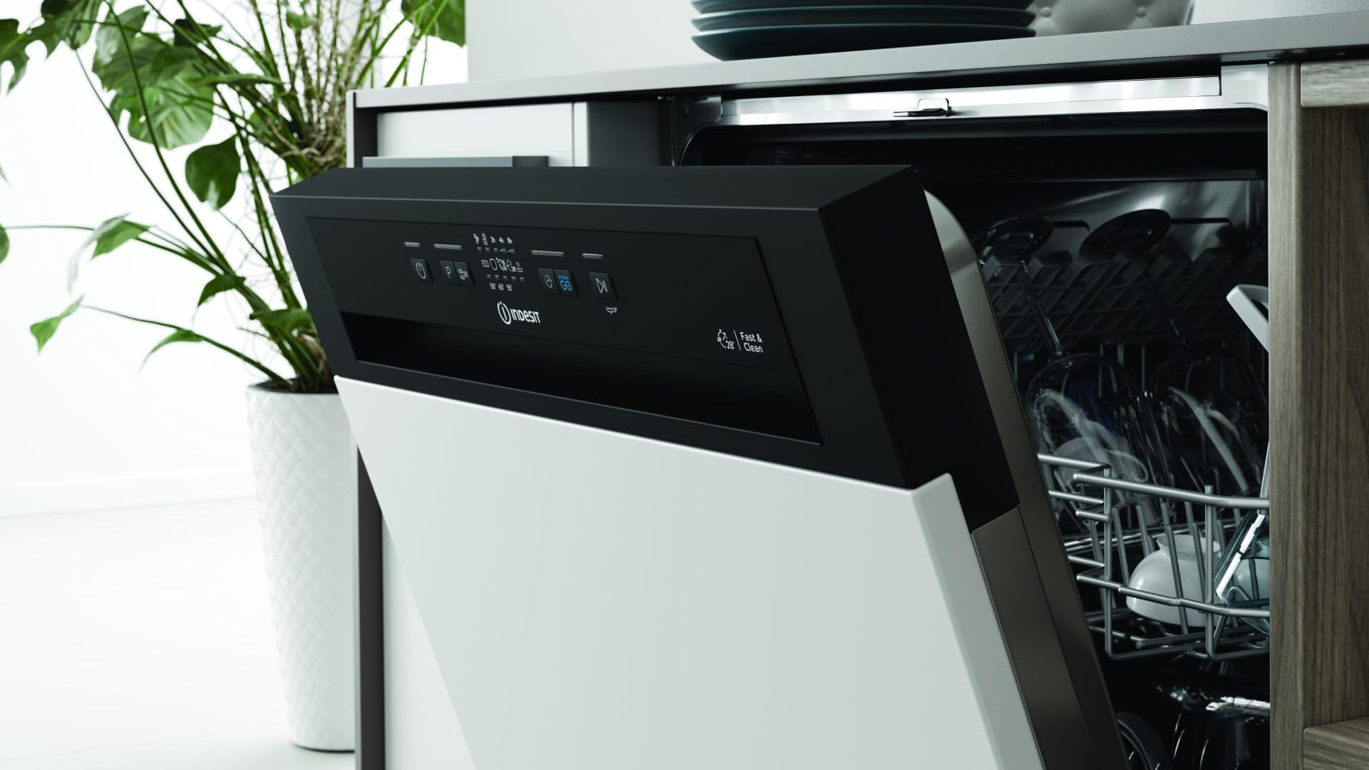 INDESIT I3B L634 B LAVASTOVIGLIE 2024 SEMI INCASSO NO PANNELLO SCOMPARSA PARZIALE 14 COPERTI CLASSE D NERO