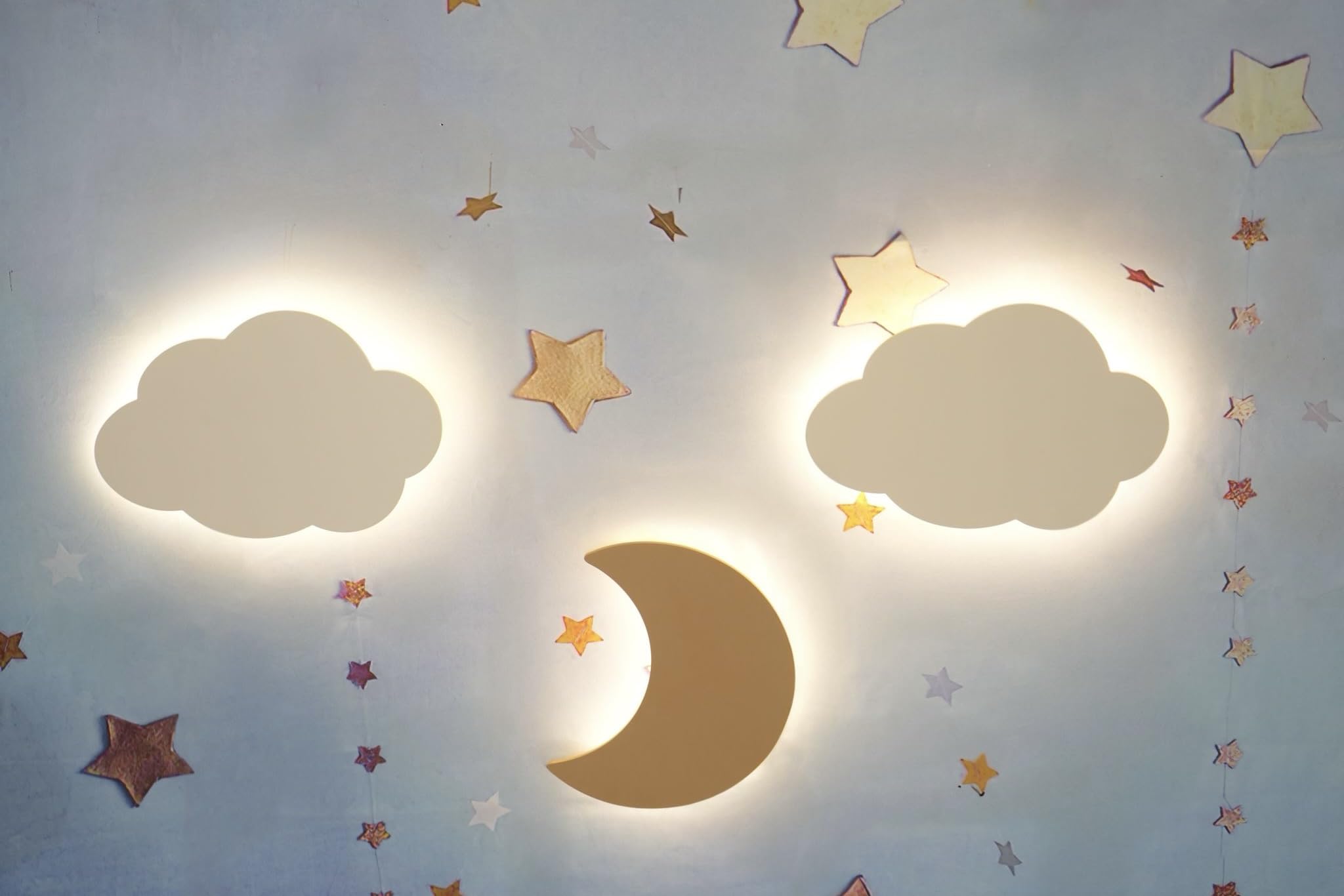 EUNOIA DREAM Pack de 3 Apliques Lámparas de Pared LED 1 Luna - 2 Nubes, Quitamiedo Habitación Infantil, Luz Nocturna Bebés y Niños, Luz Cálida, Ideal recién nacidos Baby Shower, Sin Cables Peligrosos