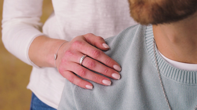 BOMBONIERA CRESIMA COMUNIONE CROCE TAU TAO LEGNO SEGNAPOSTO CALICE ... | Su - Foto 9