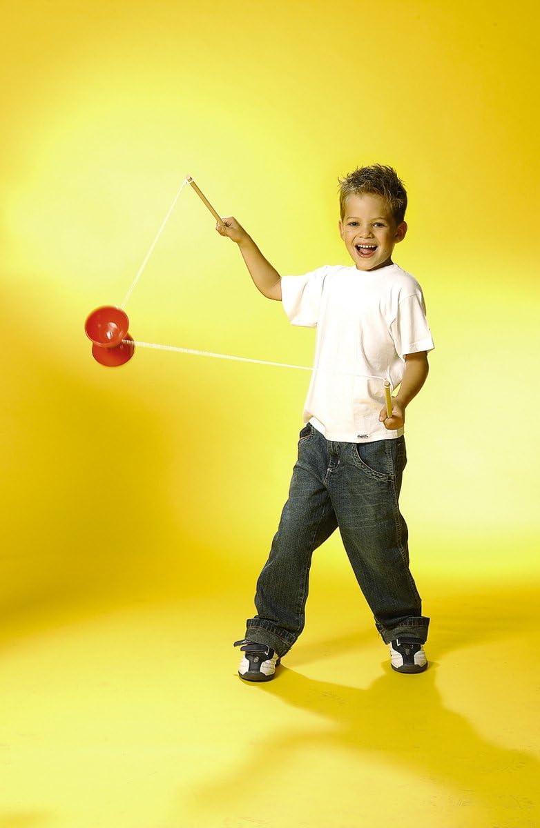Simba Diabolo Juggling Game - Green Plastic Diabolo - Intermediate Skill Level - Ages Kid