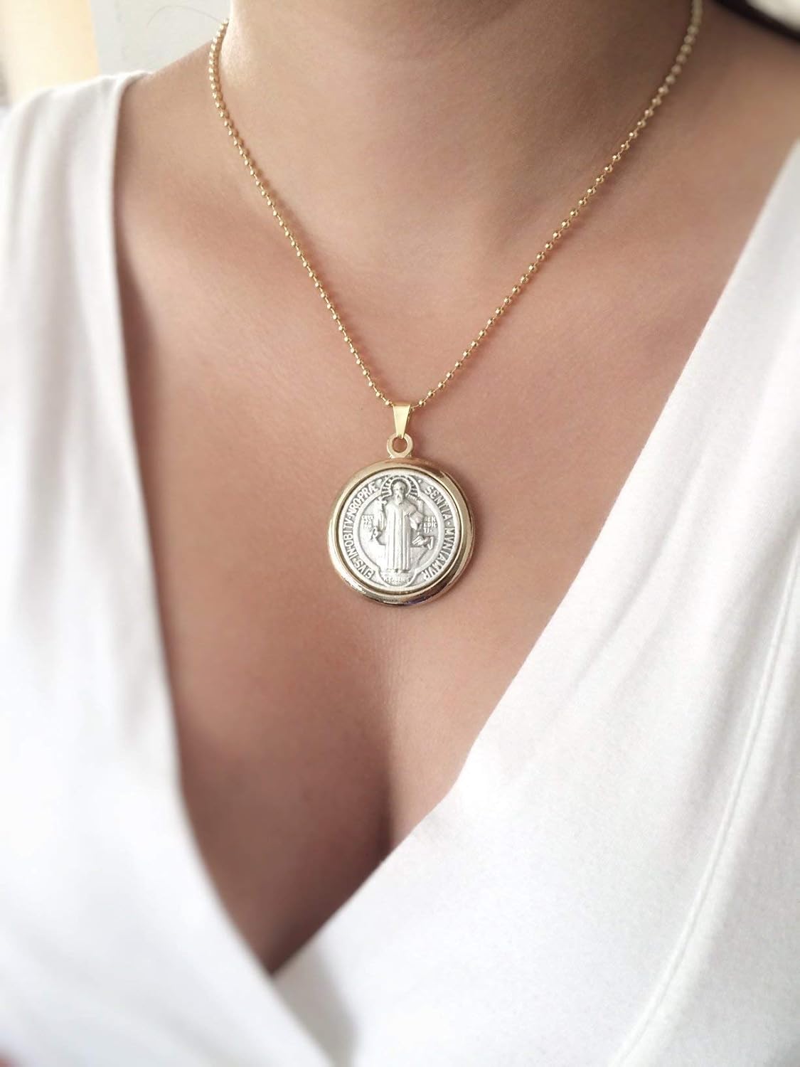 St Benedict Necklace Gold Plated Chain 17.2 Inches 45cm Medalla San Benito - Image 6