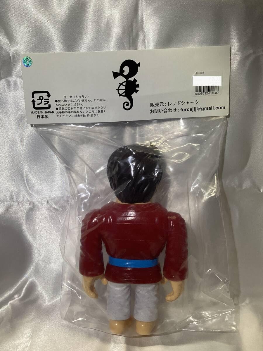 レッドシャーク　紅三四郎　ソフビ　フィギュア　タツノコプロ Amazon.co.jp: レッドシャーク 紅三四郎 ソフビ フィギュア