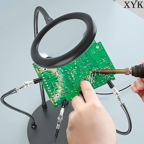 Vista 7 de XYK Estación de soldadura de manos de ayuda con lupa 3X con luz, 4 brazos flexibles de ayuda y herramienta de soldadura de tercera mano