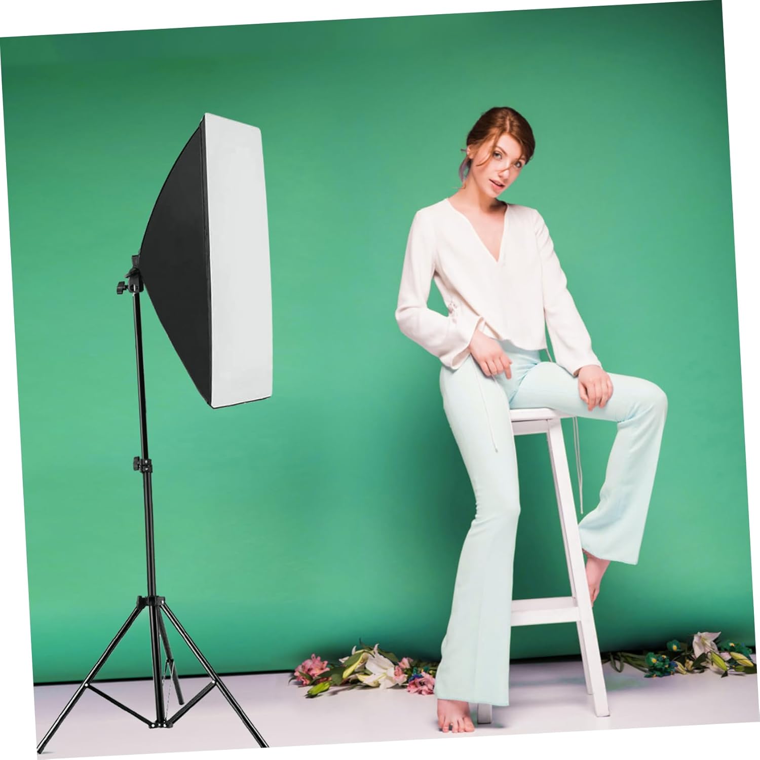 KOMBIUDA 1set Softbox Lighting Kit Remote Control Dual Temperature Bulb Stand Portable for Photography Studio and Video Recording