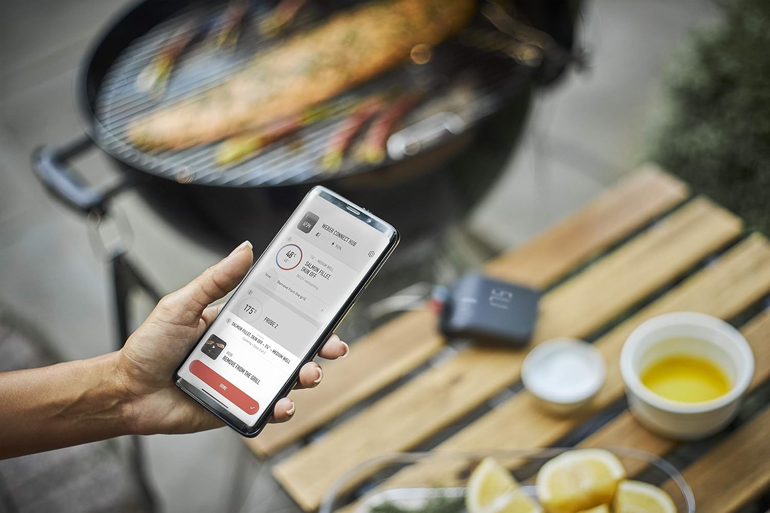 Weber Connect Smart Grilling Hub, termómetro inteligente con Bluetooth y WLAN, control en el dispositivo o mediante la aplicación, instrucciones paso a paso y recetas, hasta 4 sondas - Negro (3202)
