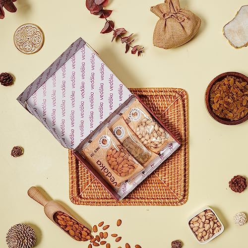 Image of Amazon Brand - Vedaka Dry Fruits Combo Pack | Premium Almonds, Raisins, and Pista | (3 X 200 gm)