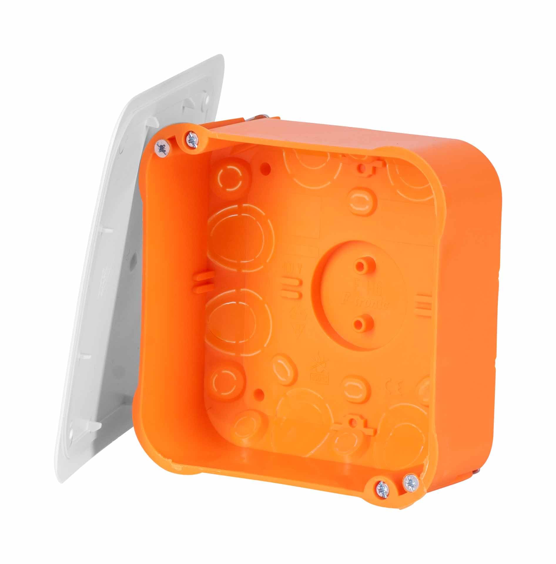 F-tronicCavity Wall Junction Box with Lid, 104 x 104 mm – Crystal