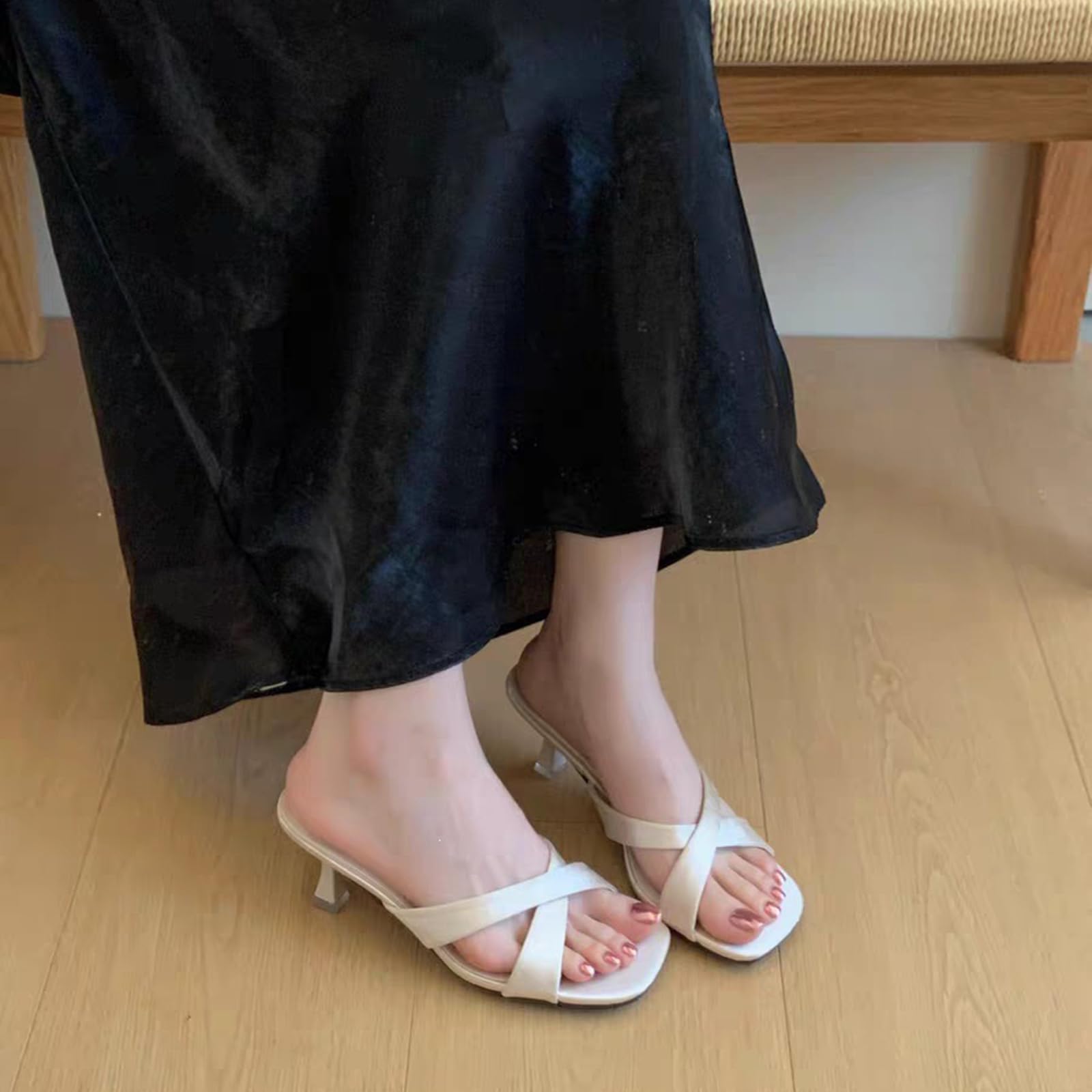 Kapcie damskie z lakierowanej skóry z paskiem krzyżowym, kwadratowe noski, przezroczyste klapki na obcasie, eleganckie sandały na lato, do biura, na imprezę