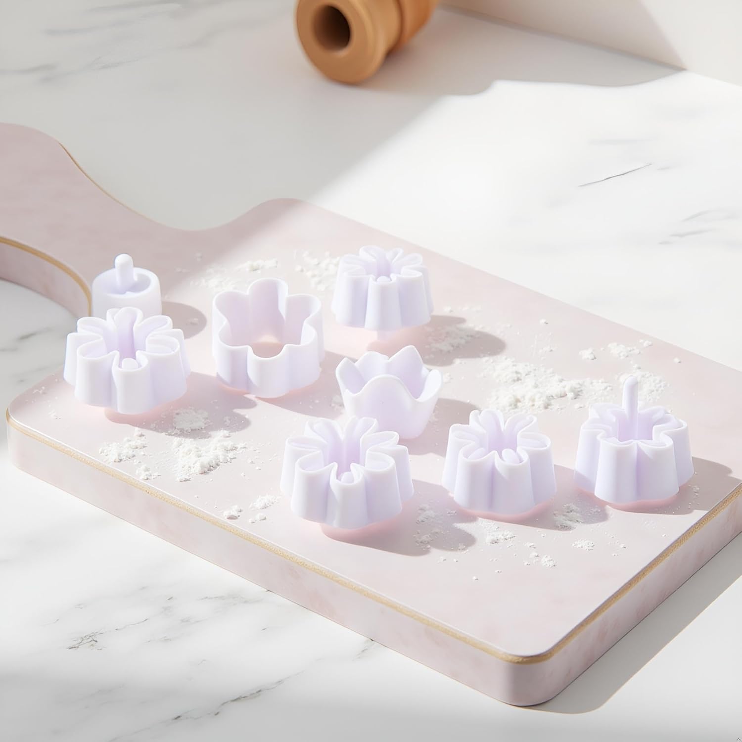 8Pcs White Flower Plunger Cookie Cutter DIY Blossom Flower Cake Fondant Mold Plastic Cake Decorating Tools Baking Accessories Cookie Cutters For Baking Plastic, Dessert and Candy Sculpting Tools - Image 2