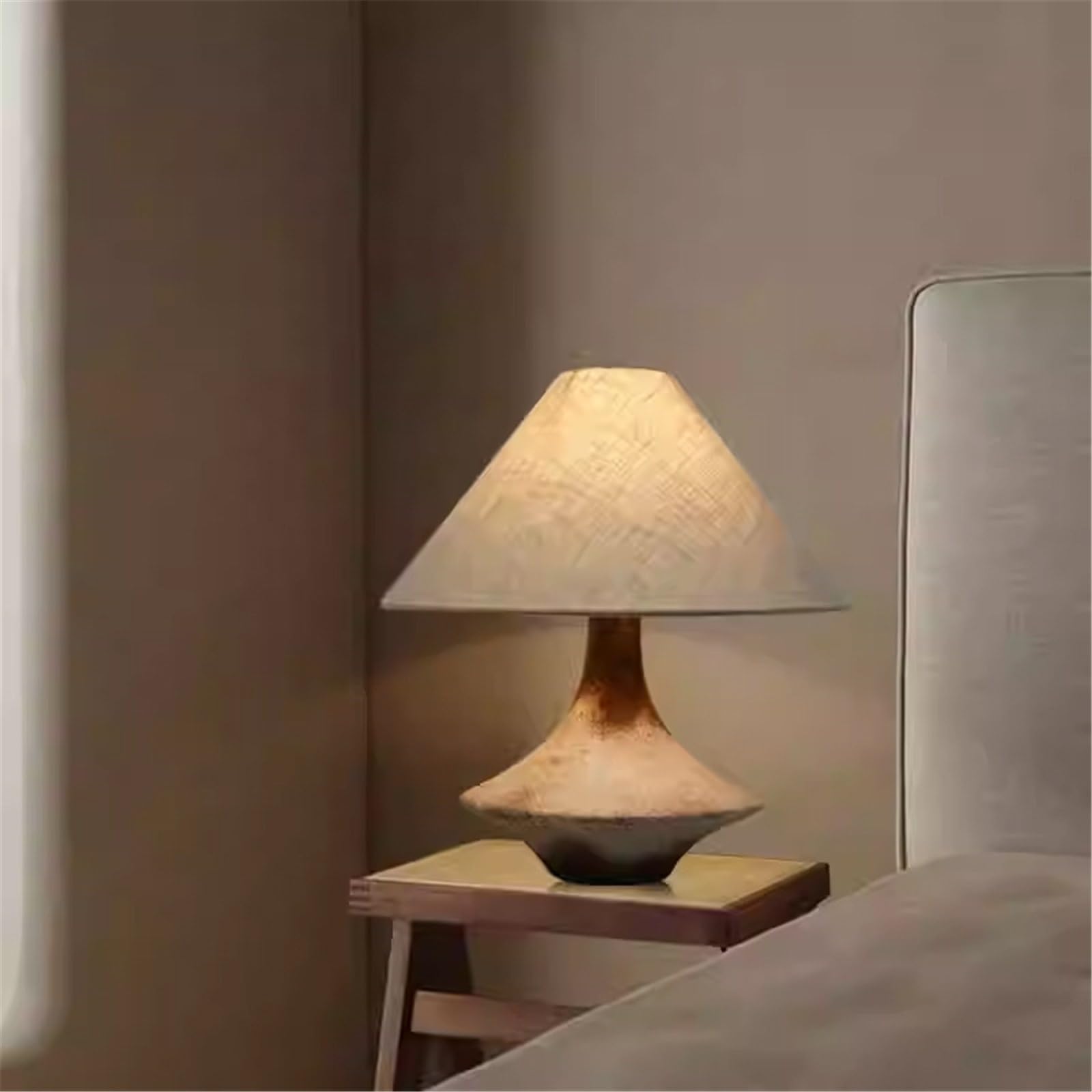 Urocze Ceramiczna lampka nocna do sypialni w stylu retro, ozdoby do salonu i hotelu Wystrój domu