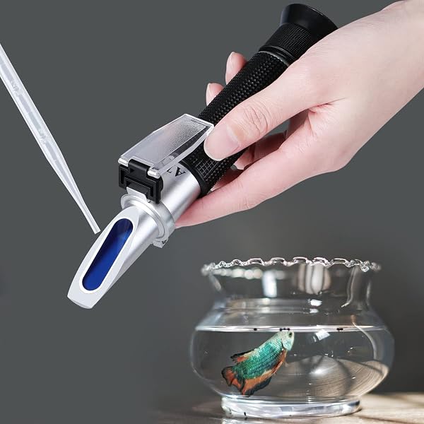XRCLIF Salinity Refractometer for Seawater, Swimming Pool, Tank, Test, Marine Fishing, Double Scale, Salinity Hydrometer Tester for Specific Gravity with ATC Function - 2