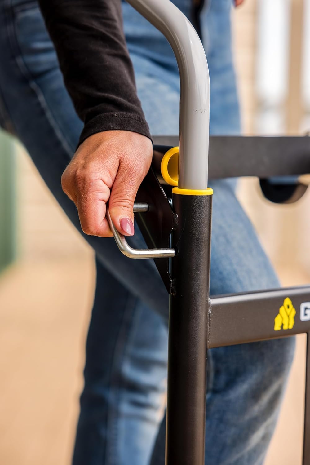 Gorilla Hand Truck - 600 lb Capacity -8 Gorilla Hand Truck - 600 lb Capacity -8