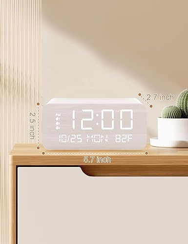 Miniatura 7 de JALL Reloj despertador digital, con pantalla LED electrónica de madera, 3 ajustes de alarma, carga inalámbrica de 10 W, día de la semana, detección